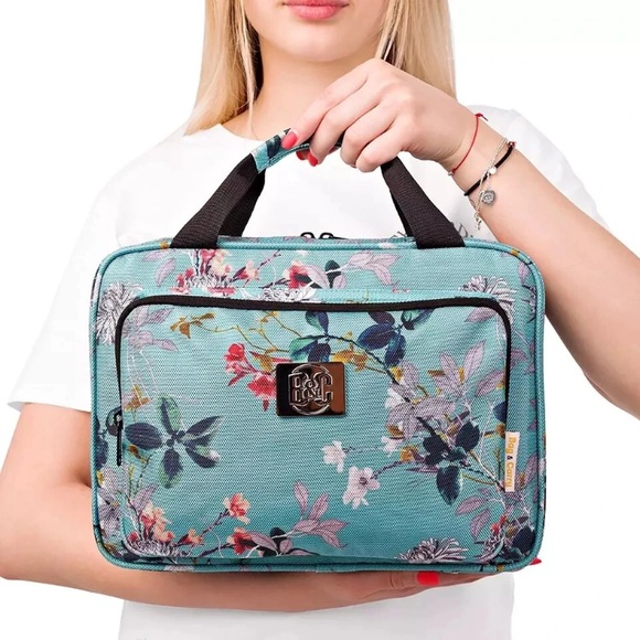 Hanging/travel Cosmetic & Toiletry bags- pick ur color! - Picture 4 of 5